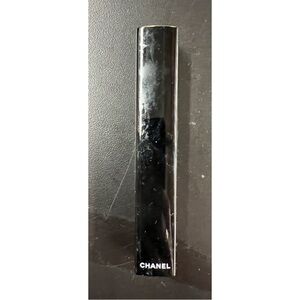 CHANEL Lip Gloss in 21